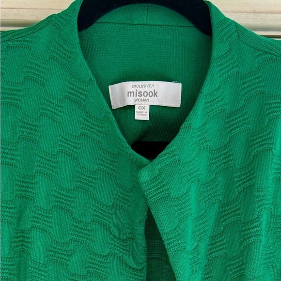 EXCLUSIVELY MISOOK Women’s Kelly Green Knit Cardigan Sweater Jacket, 0X - Picture 2 of 15